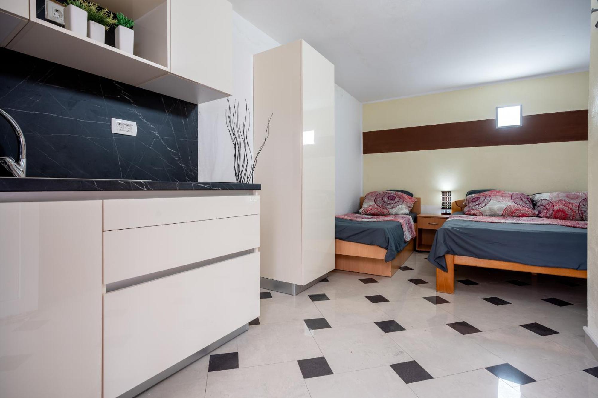Apartments Sara & Leon 네움 외부 사진
